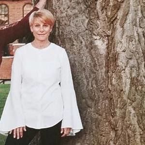 Meet your Posher, Robyne
